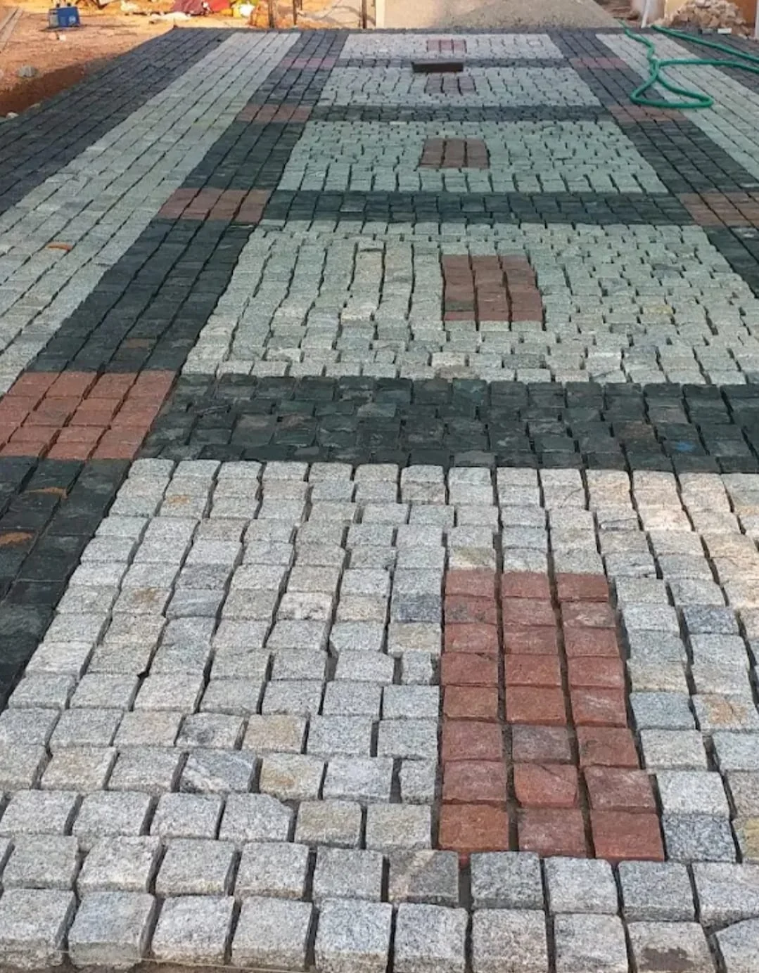 Cobble Stone Lying