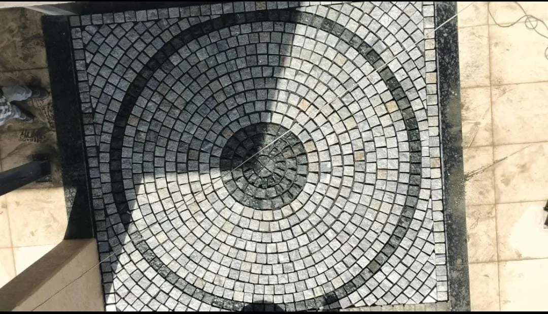 Cobble Stone Lying