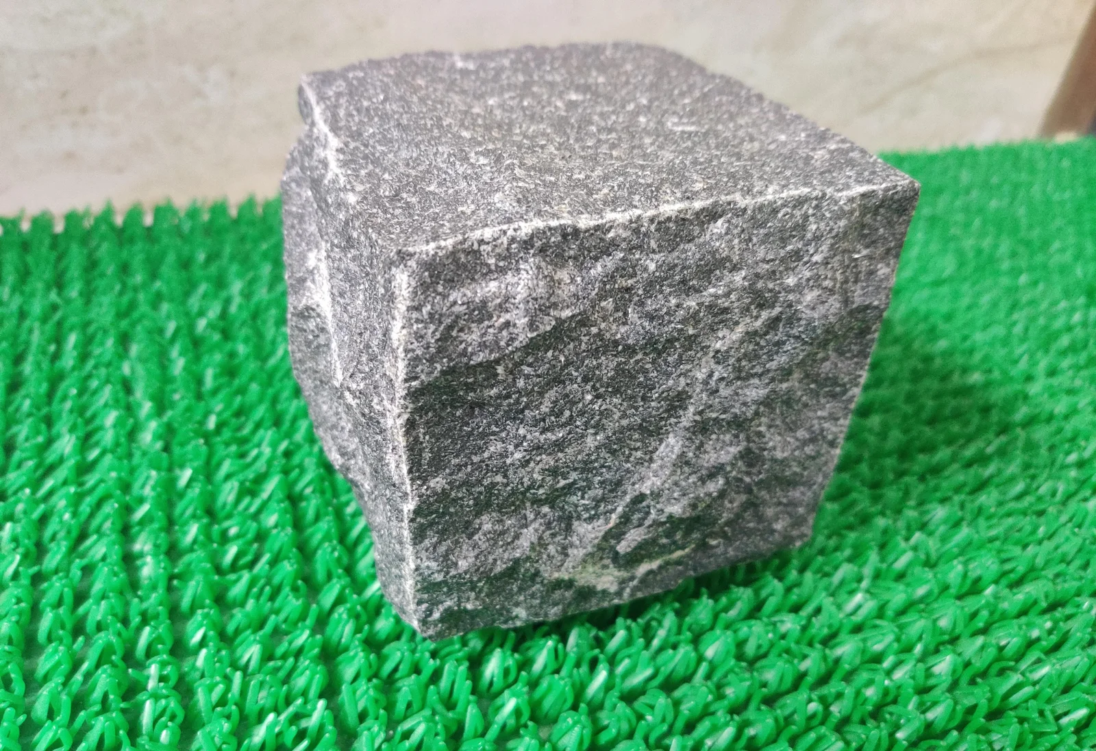 Hand Cut Natural